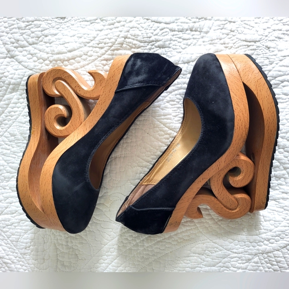 MEJ-ZU Black Velvet Faux Wood Platform SZ 36